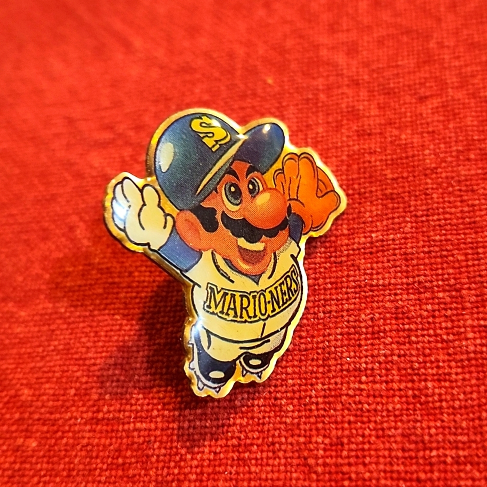 Mario Seattle Mariners Baseball Lapel/Hat Pin Jewelry/Accessories